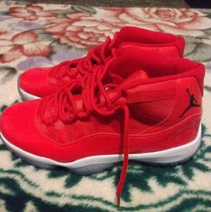 Michael Jordan" Air Jordan Retro 11 Size 13